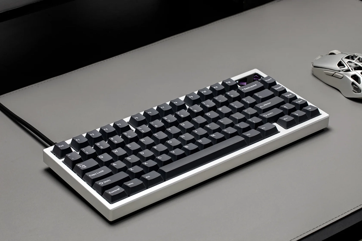 IQUNIX EC75 review