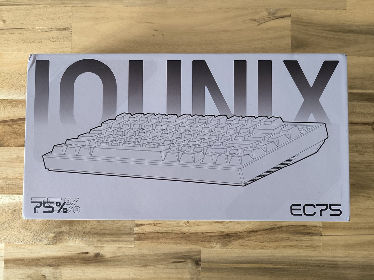 IQUNIX EC75 unboxing