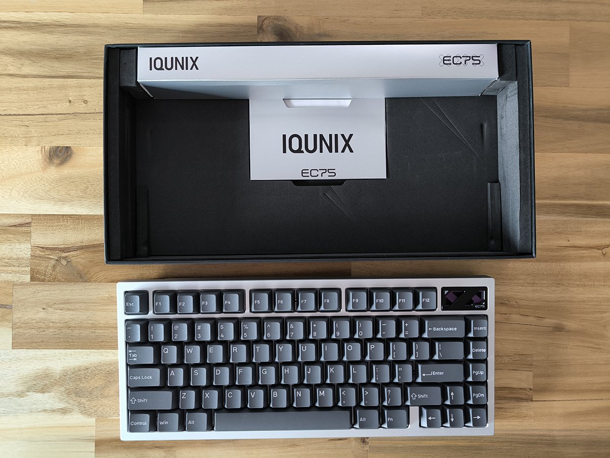 IQUNIX EC75 unboxing